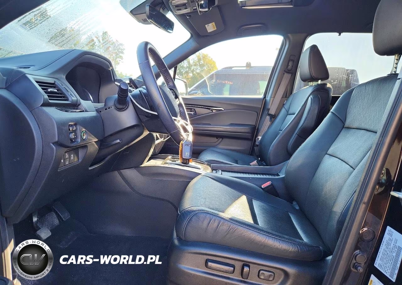 2020 Honda Passport Touring VIN:5FNYF8H98LB009604 - 7