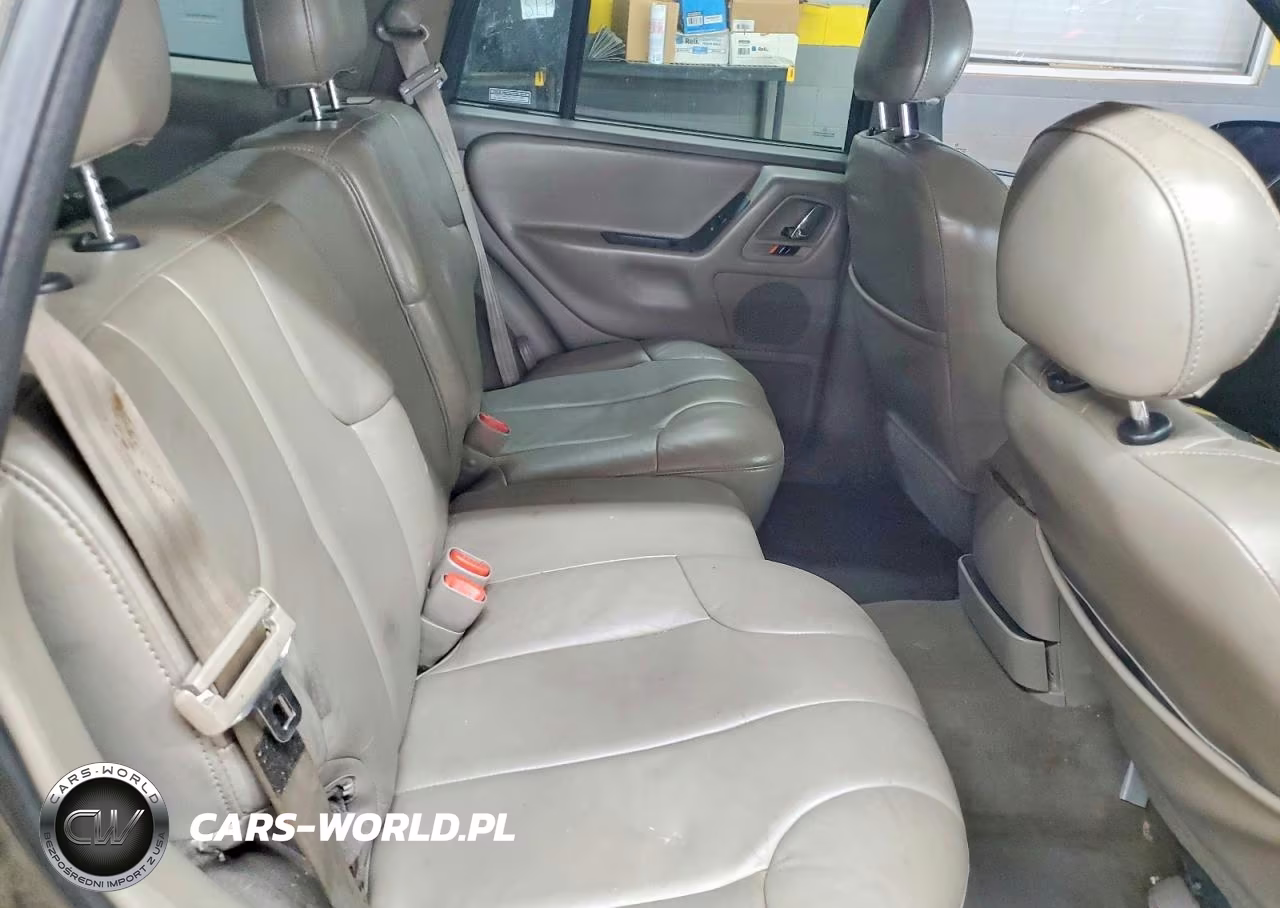 2000 Jeep Grand Cherokee Laredo VIN:1J4GW48S6YC101042 - 11