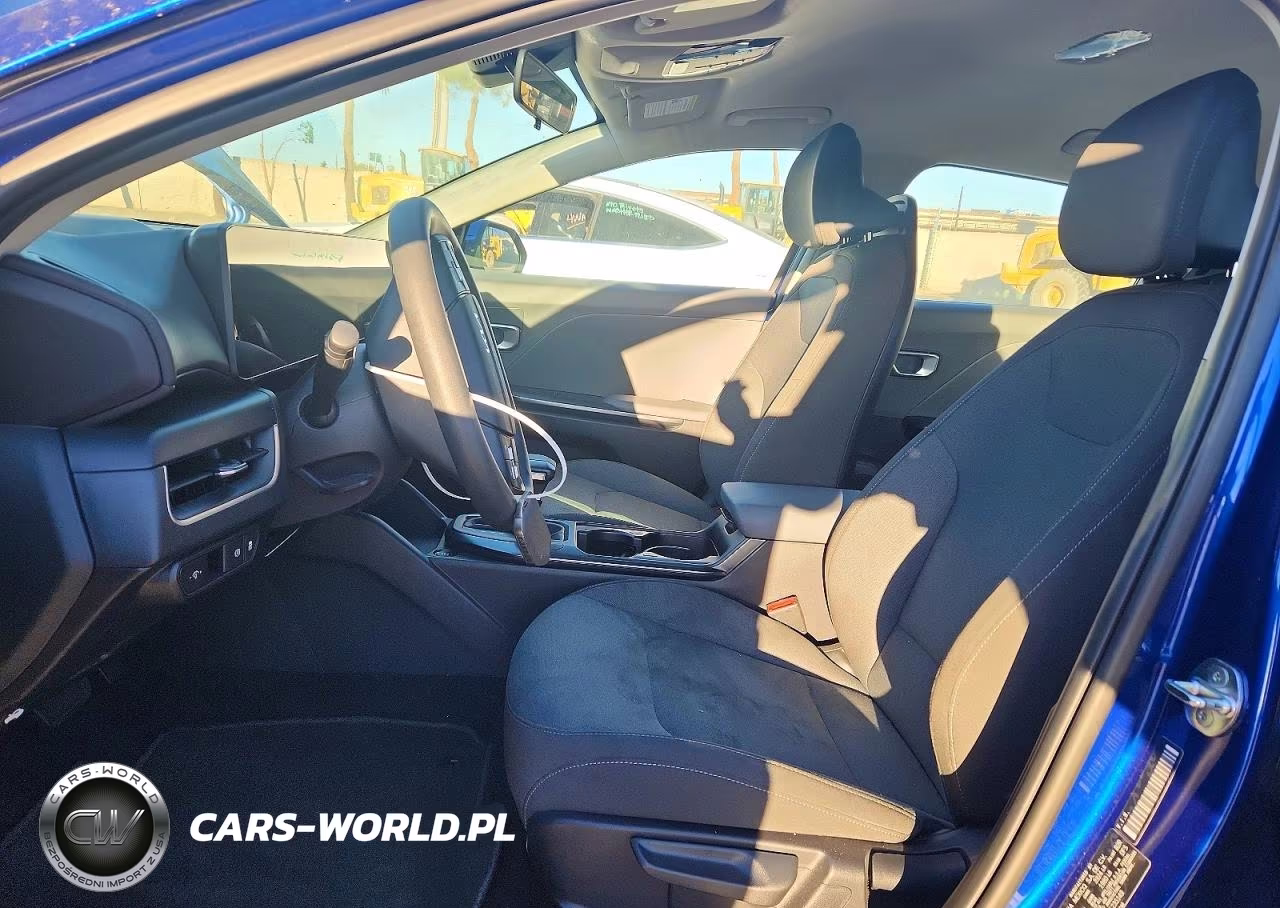 2025 Kia K4 Lxs VIN:3KPFT4DE0SE235149 - 7