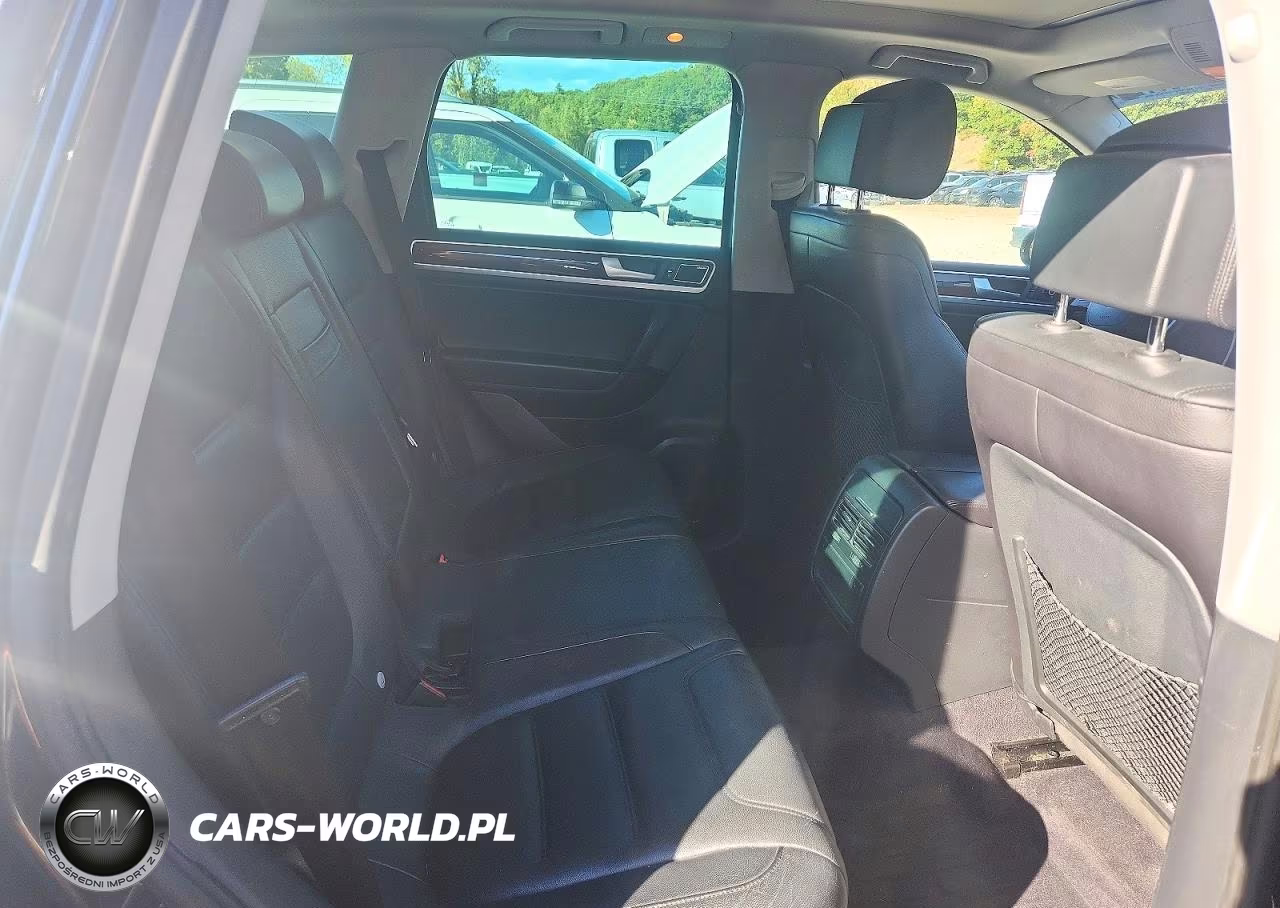 2012 Volkswagen Touareg V6 VIN:WVGEF9BP7CD007877 - 10