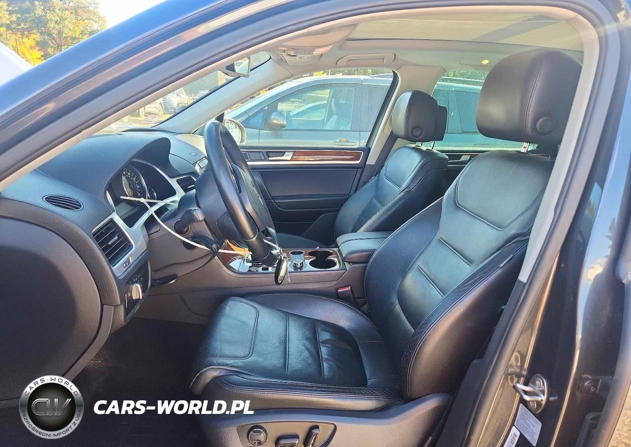 2012 Volkswagen Touareg V6 VIN:WVGEF9BP7CD007877 - 7