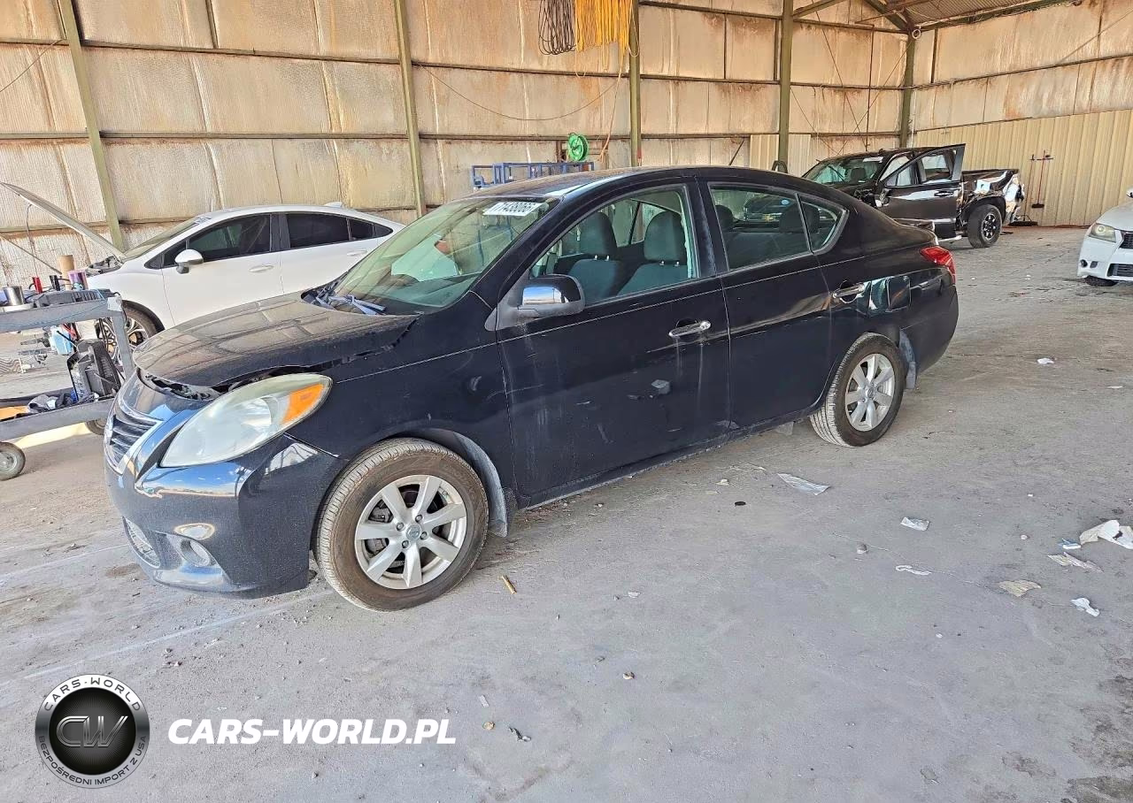 2013 Nissan Versa 1.6 S