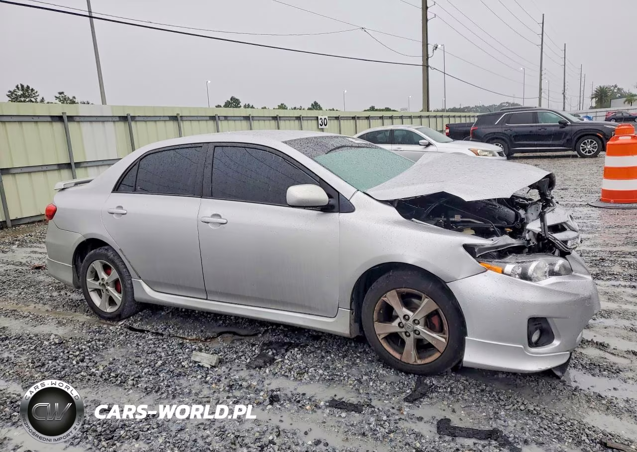 2012 Toyota Corolla S VIN:2T1BU4EE2CC872408 - 4