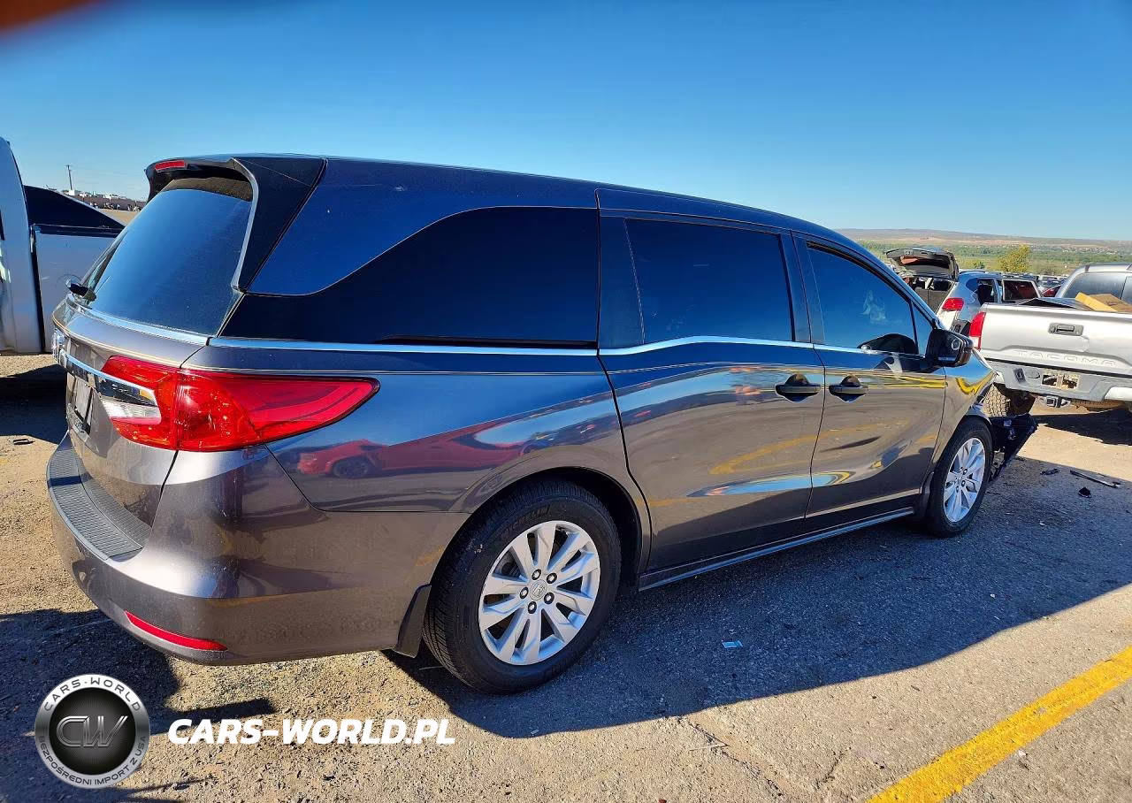 2018 Honda Odyssey Lx VIN:5FNRL6H29JB036098 - 3