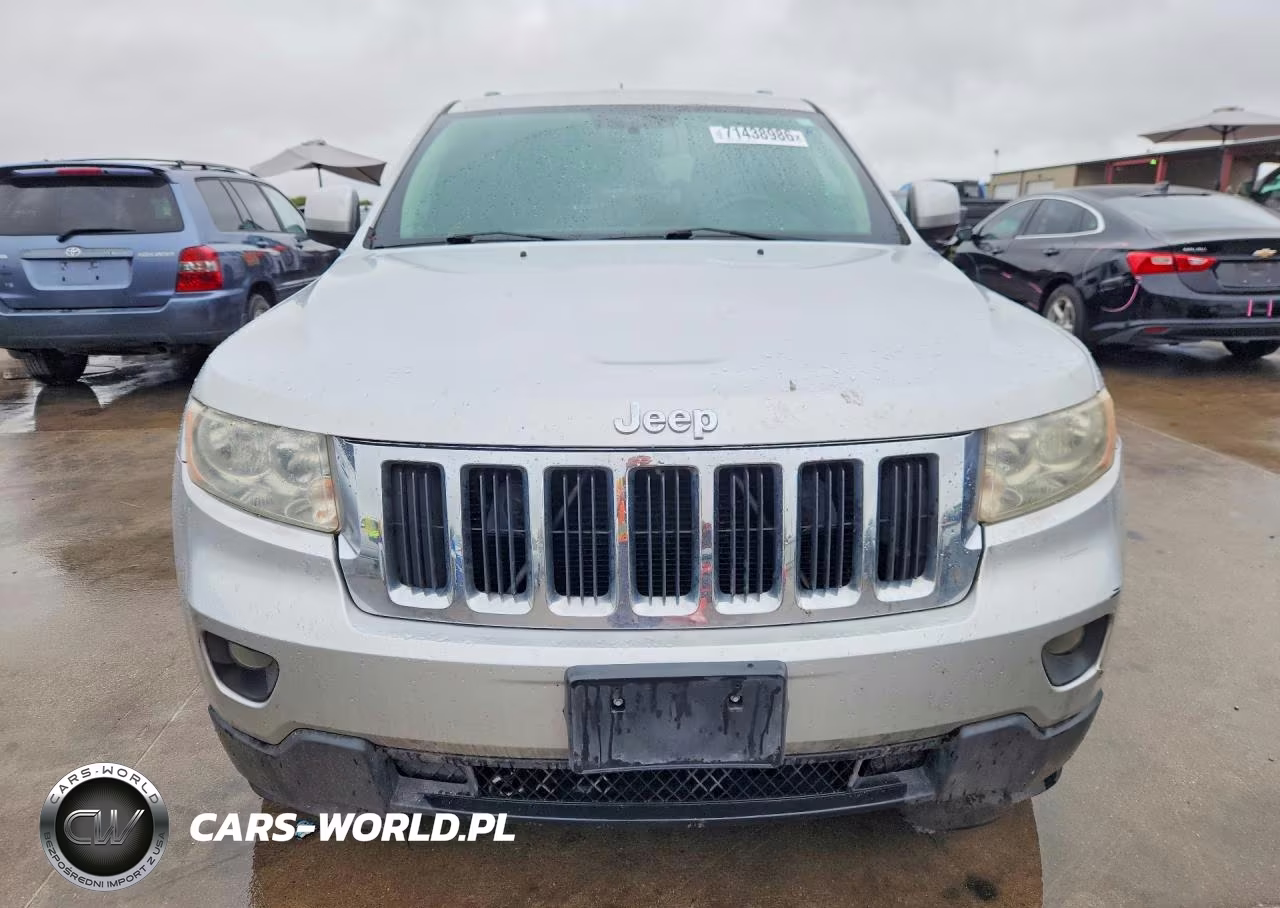 2012 Jeep Grand Cherokee Laredo VIN:1C4RJEAG6CC307317 - 5