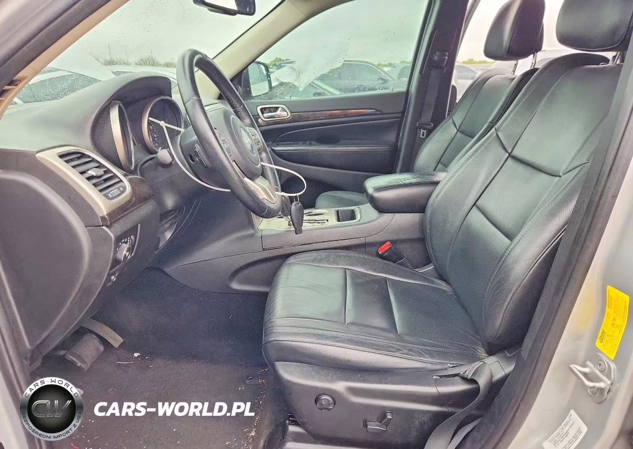 2012 Jeep Grand Cherokee Laredo VIN:1C4RJEAG6CC307317 - 7