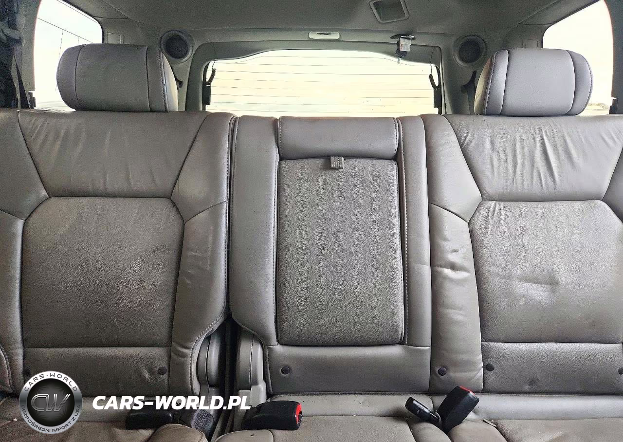 2011 Honda Pilot Touring VIN:5FNYF4H96BB082980 - 10