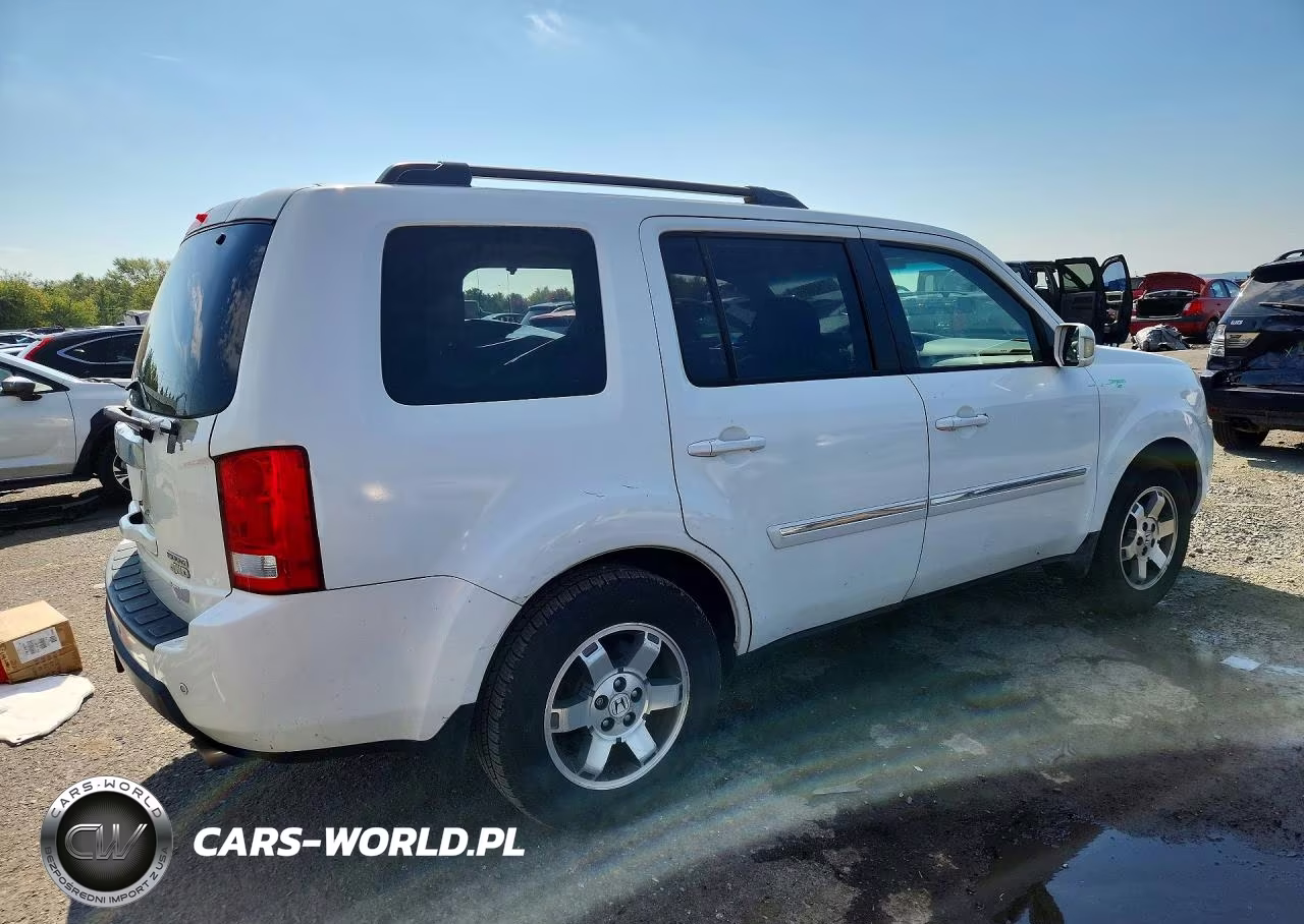 2011 Honda Pilot Touring VIN:5FNYF4H96BB082980 - 3