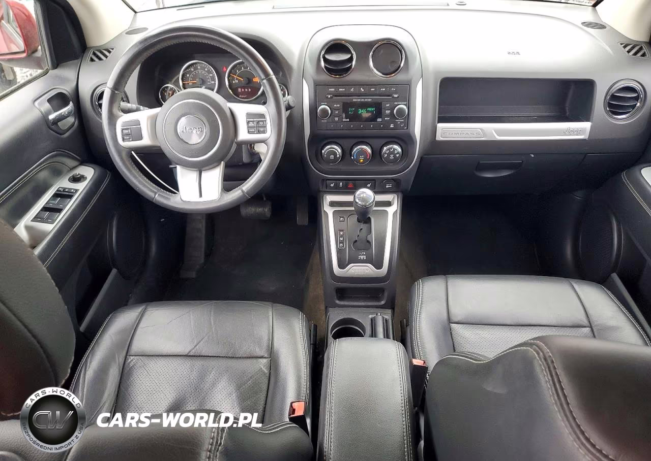 2016 Jeep Compass Latitude VIN:1C4NJDEB3GD731075 - 8