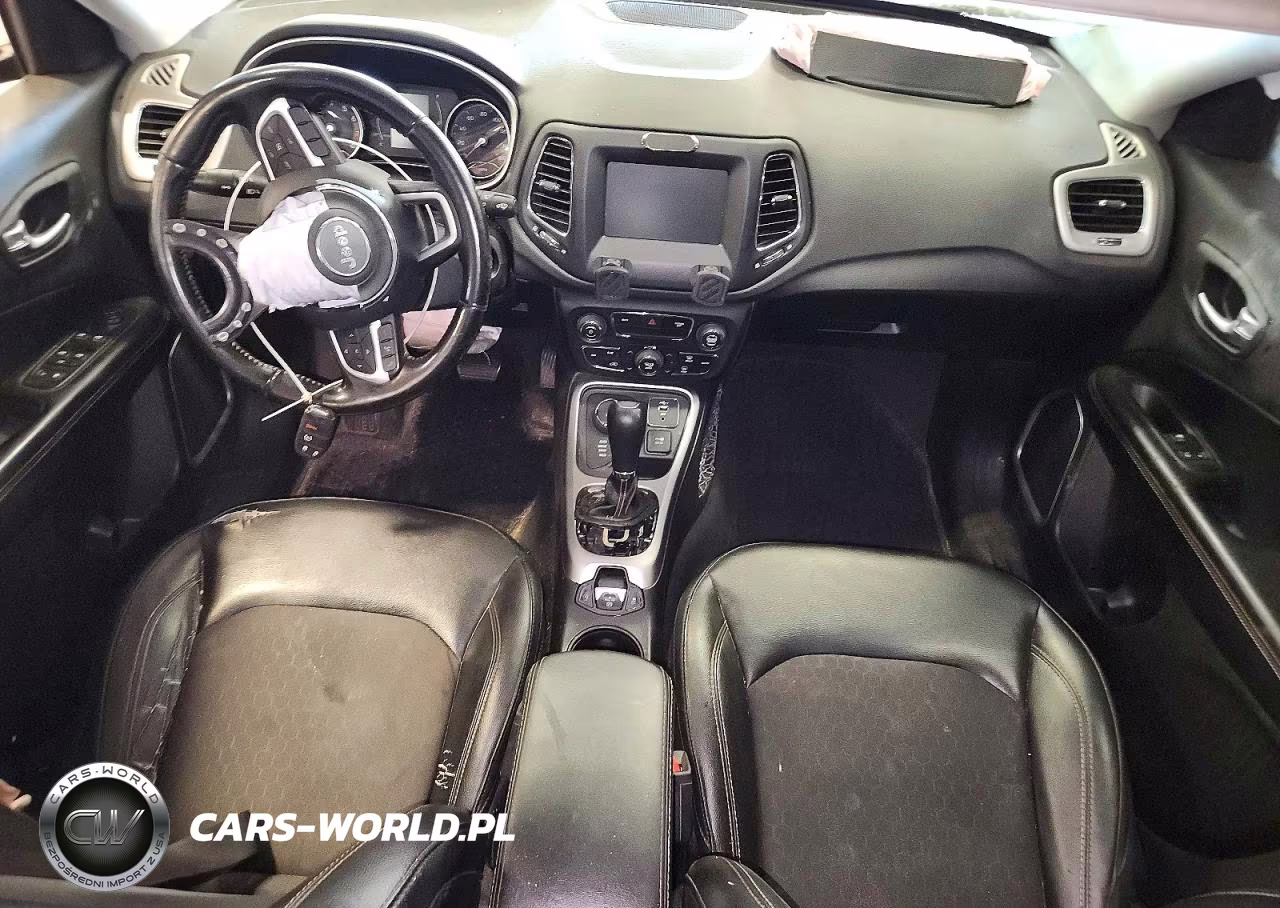 2019 Jeep Compass Latitude VIN:3C4NJDBB8KT807008 - 8