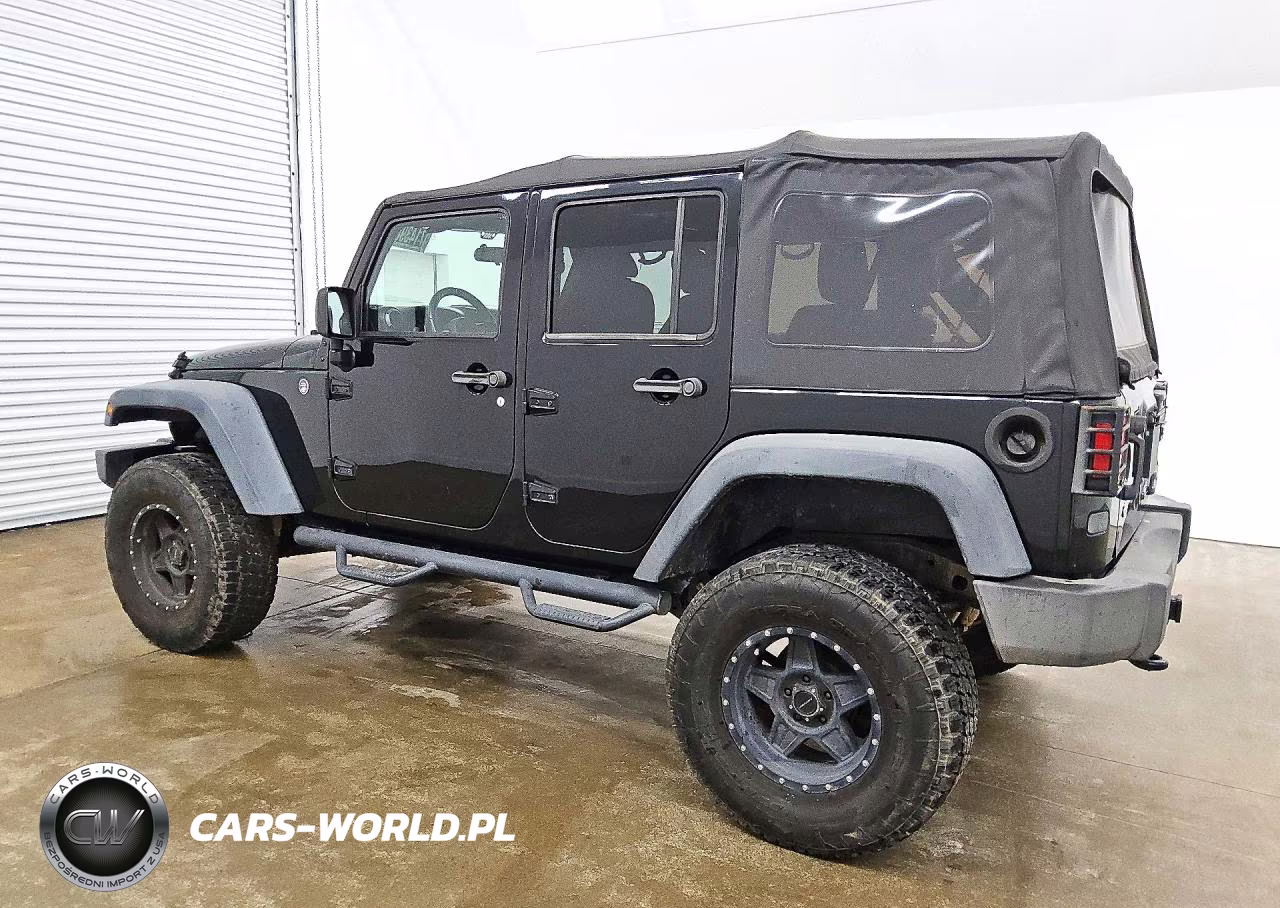 2015 Jeep Wrangler Unlimited Sport VIN:1C4BJWDG0FL524210 - 2