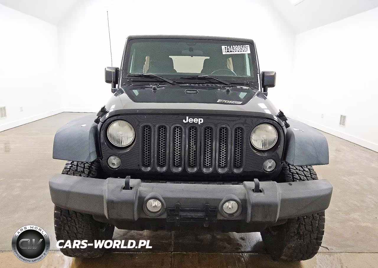 2015 Jeep Wrangler Unlimited Sport VIN:1C4BJWDG0FL524210 - 5