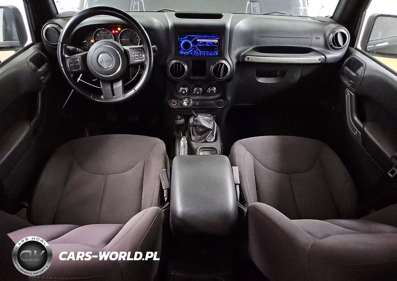 2015 Jeep Wrangler Unlimited Sport VIN:1C4BJWDG0FL524210 - 8
