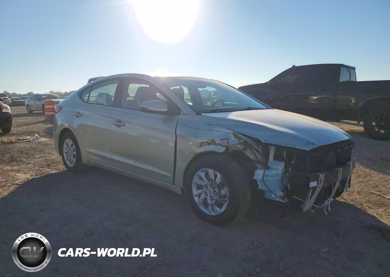 2017 Hyundai Elantra Se VIN:5NPD74LF8HH061616 - 4