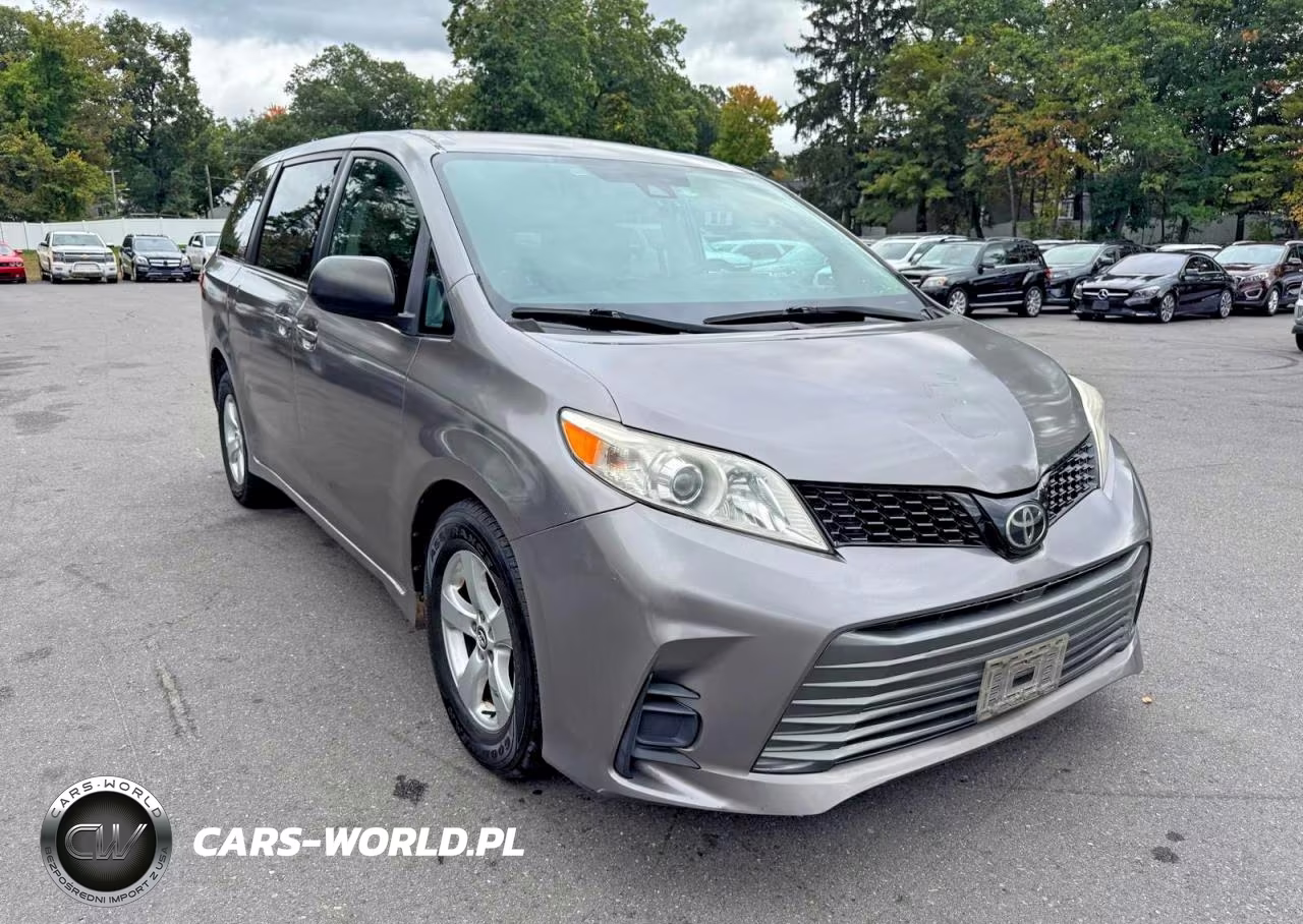 2018 Toyota Sienna L VIN:5TDZZ3DC8JS908598 - 4