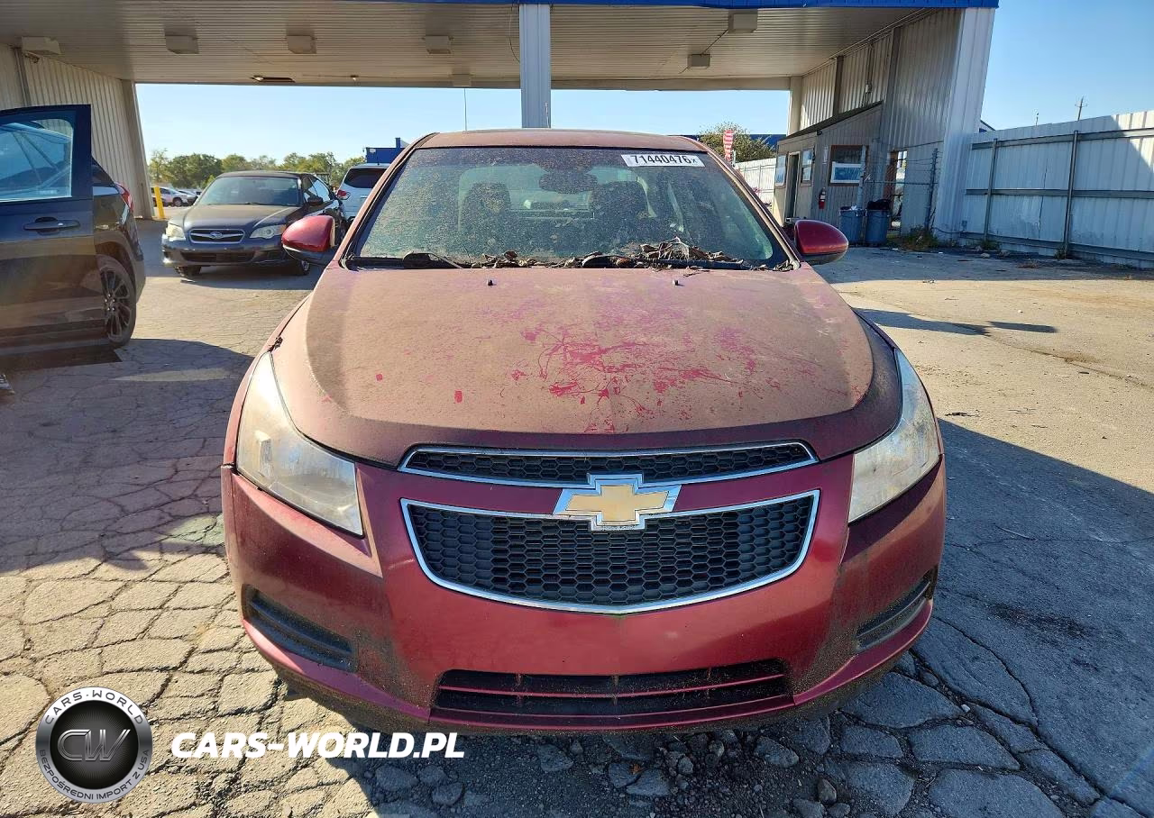 2014 Chevrolet Cruze Lt VIN:1G1PC5SB3E7211086 - 5