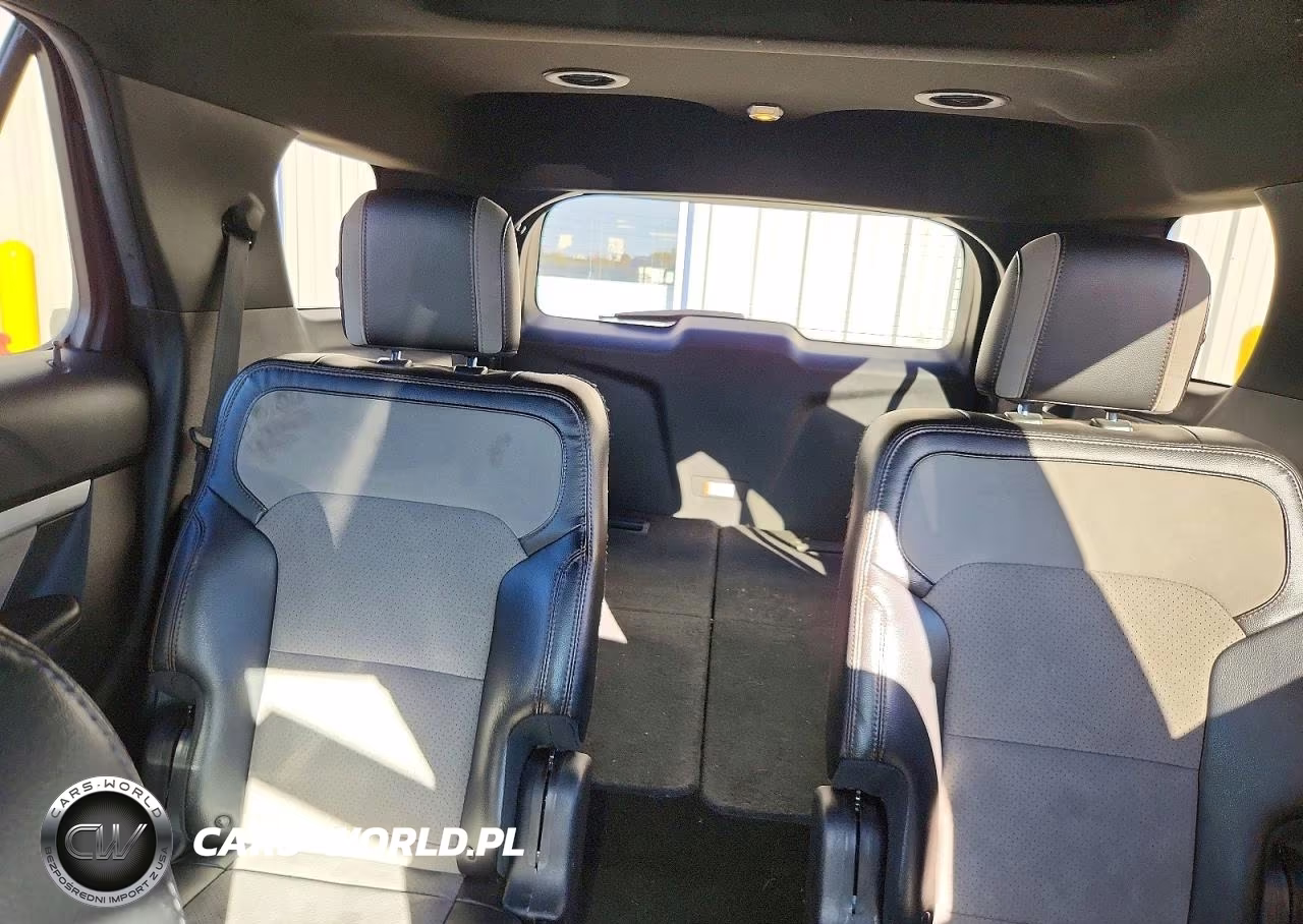 2017 Ford Explorer Xlt VIN:1FM5K8D8XHGE34777 - 10