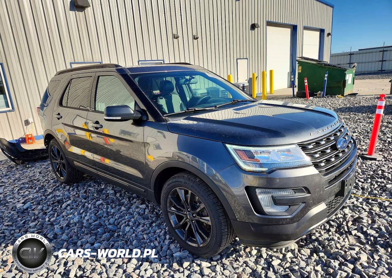 2017 Ford Explorer Xlt VIN:1FM5K8D8XHGE34777 - 4
