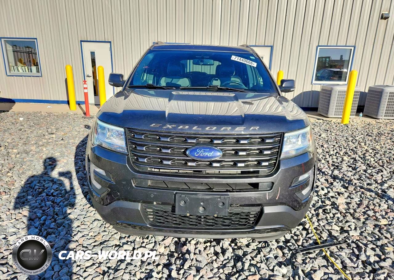 2017 Ford Explorer Xlt VIN:1FM5K8D8XHGE34777 - 5