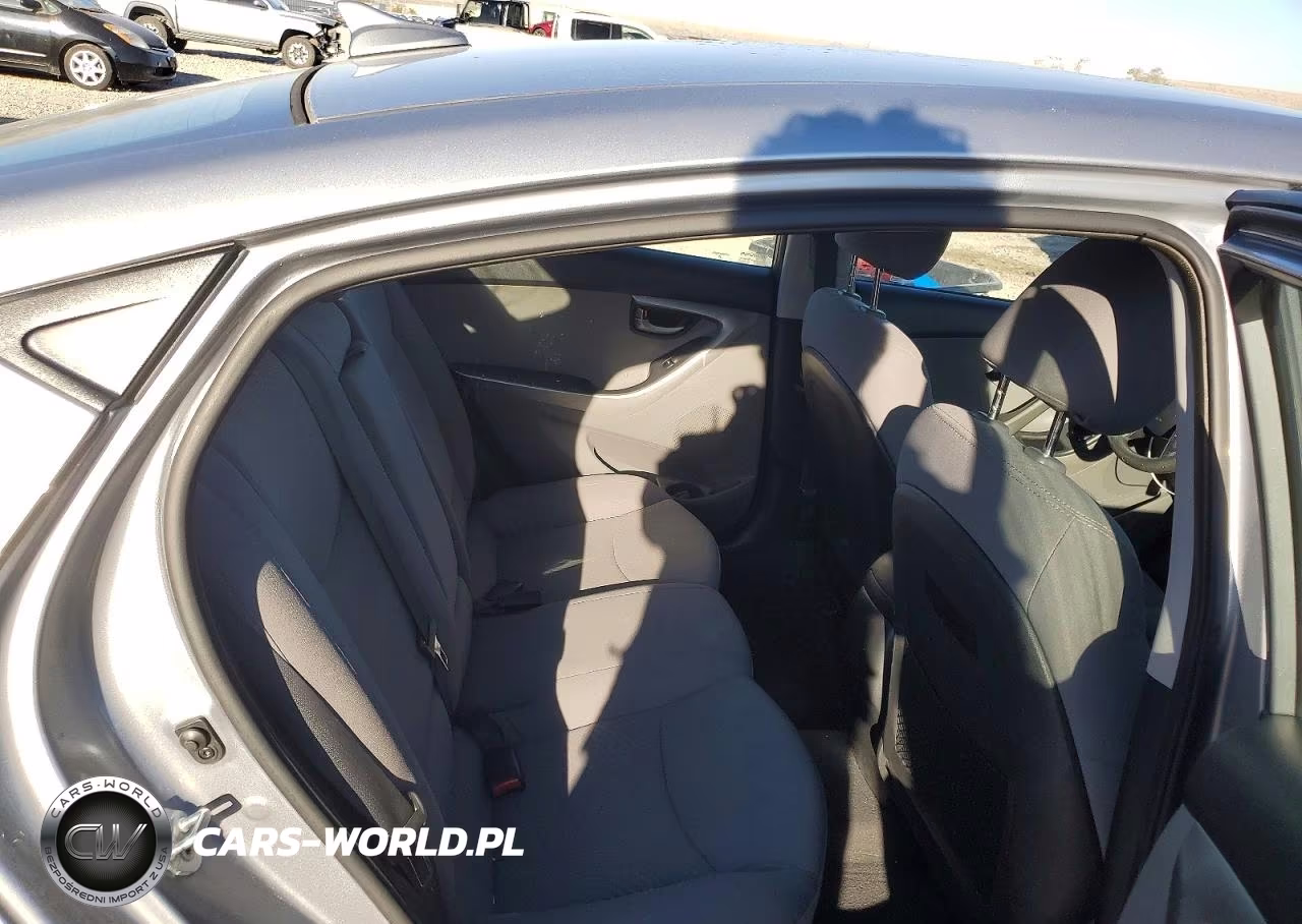 2016 Hyundai Elantra Se VIN:5NPDH4AE4GH672426 - 10