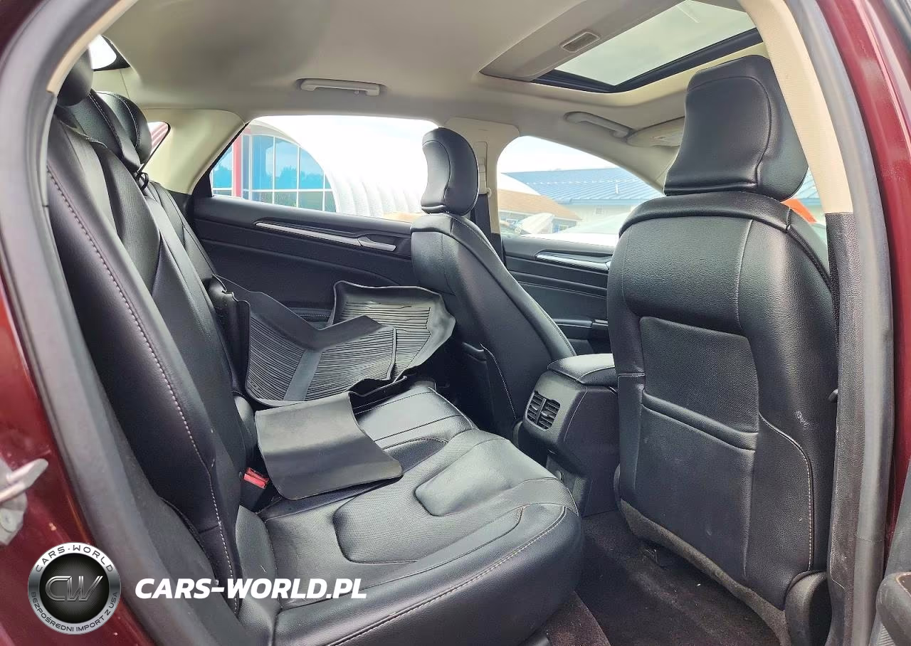 2017 Ford Fusion Titanium VIN:3FA6P0D99HR127989 - 10