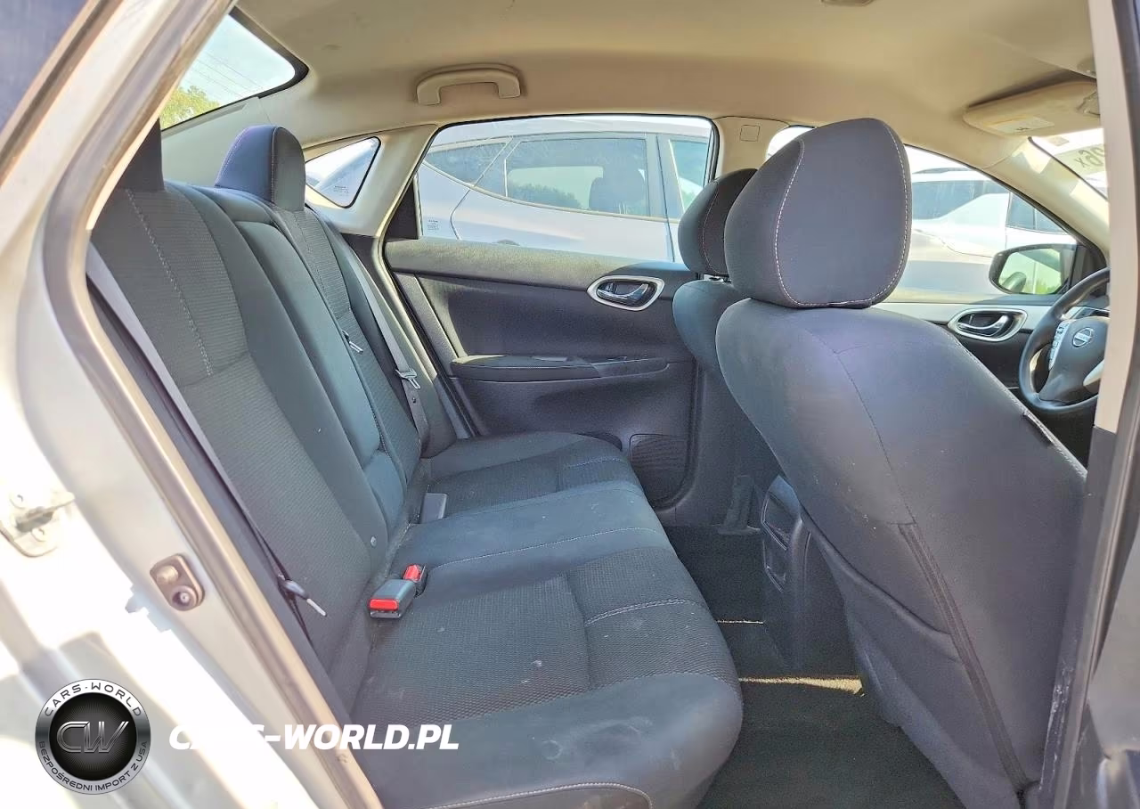 2015 Nissan Sentra S VIN:3N1AB7AP5FY276713 - 10