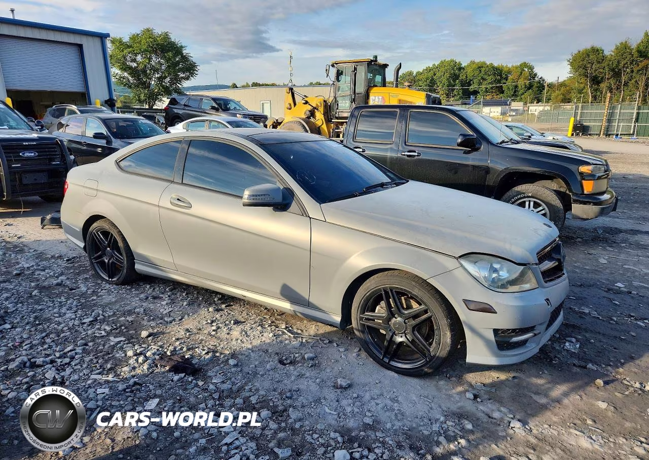 2013 Mercedes-Benz C 250 VIN:WDDGJ4HB7DF957937 - 4