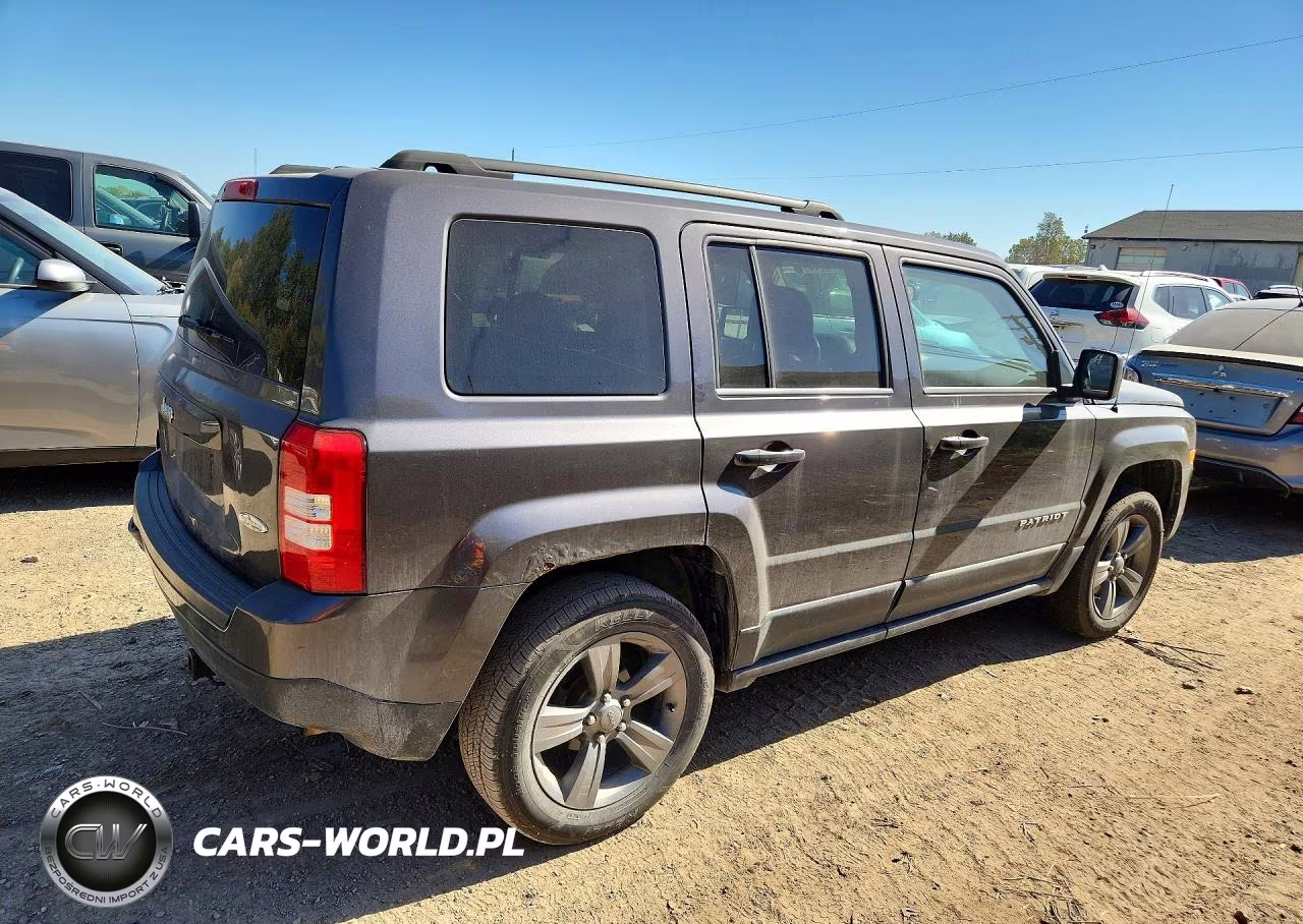 2015 Jeep Patriot Latitude VIN:1C4NJRFB9FD417702 - 3