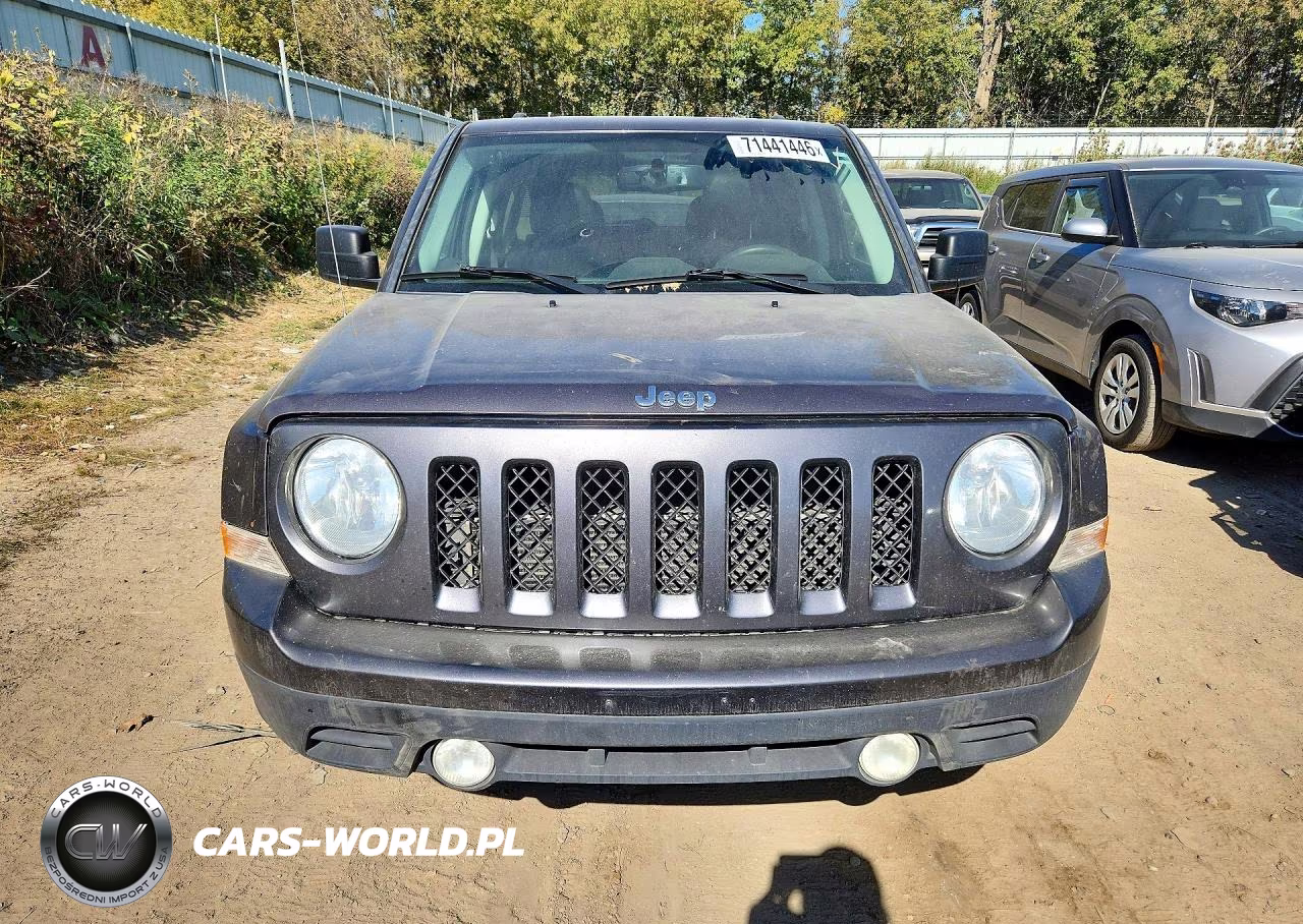 2015 Jeep Patriot Latitude VIN:1C4NJRFB9FD417702 - 5
