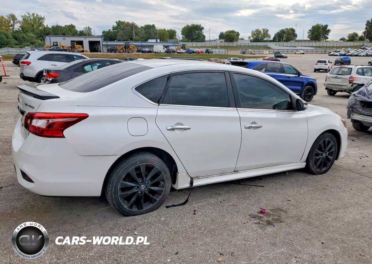 2017 Nissan Sentra Sr Turbo VIN:3N1CB7AP0HY384507 - 3