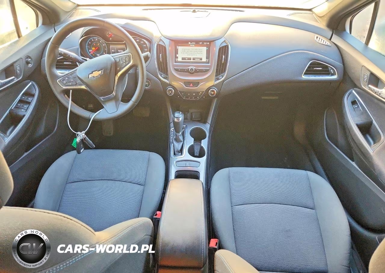 2018 Chevrolet Cruze Lt VIN:1G1BE5SM5J7125519 - 8
