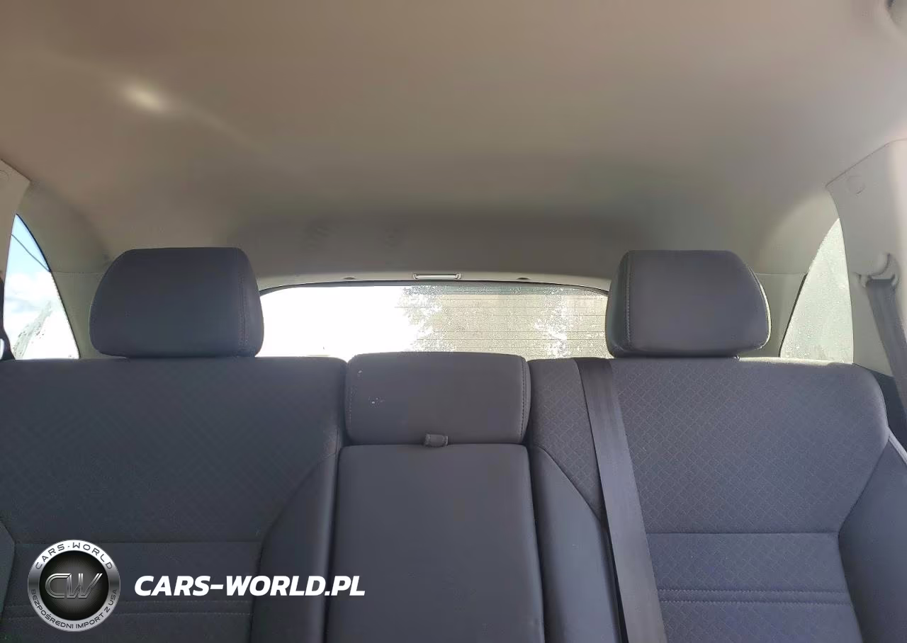 2019 Kia Sorento S V6 VIN:5XYPGDA57KG587094 - 10