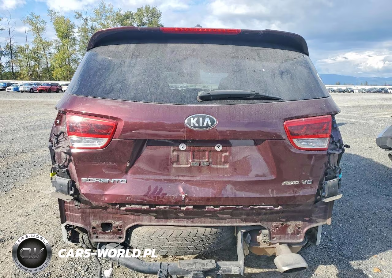 2019 Kia Sorento S V6 VIN:5XYPGDA57KG587094 - 6