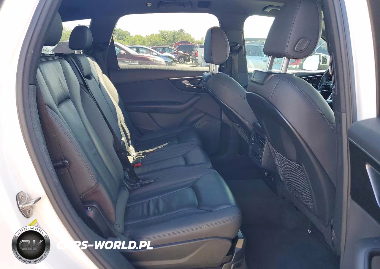 2021 Audi Q7 Premium VIN:WA1AXAF74MD000165 - 11