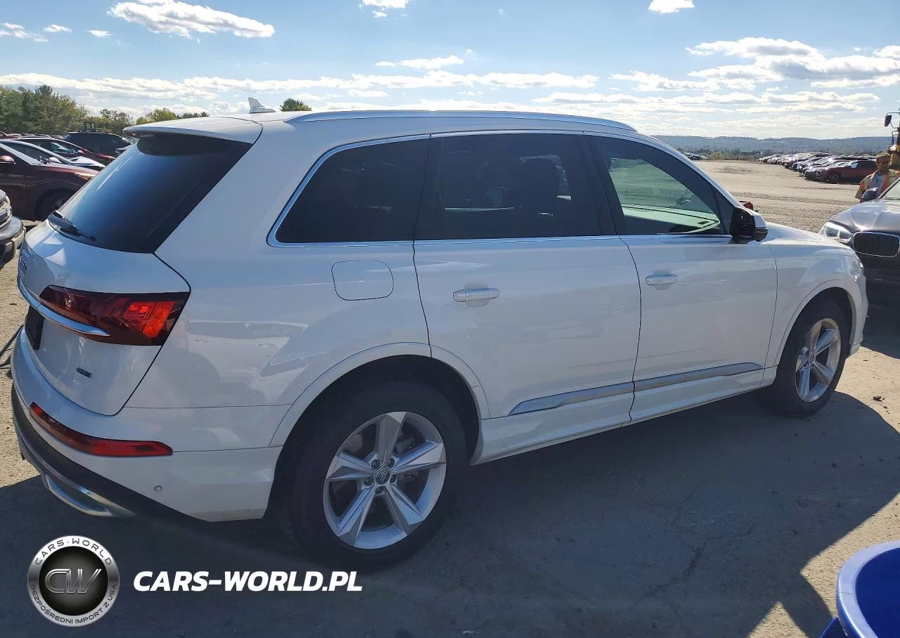 2021 Audi Q7 Premium VIN:WA1AXAF74MD000165 - 3