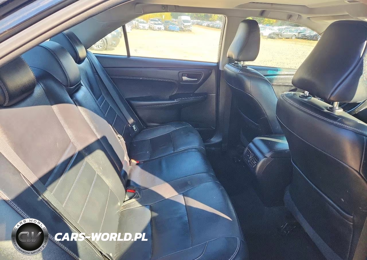 2017 Toyota Camry Xle VIN:4T1BF1FK0HU710103 - 10