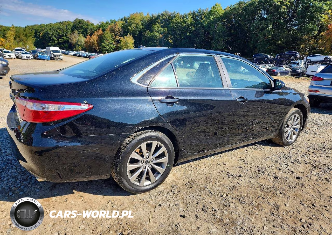 2017 Toyota Camry Xle VIN:4T1BF1FK0HU710103 - 3