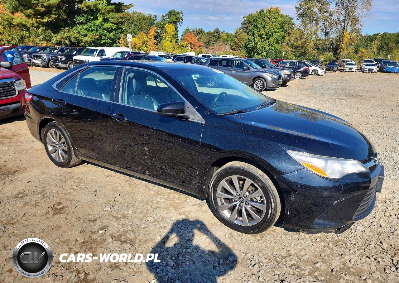 2017 Toyota Camry Xle VIN:4T1BF1FK0HU710103 - 4