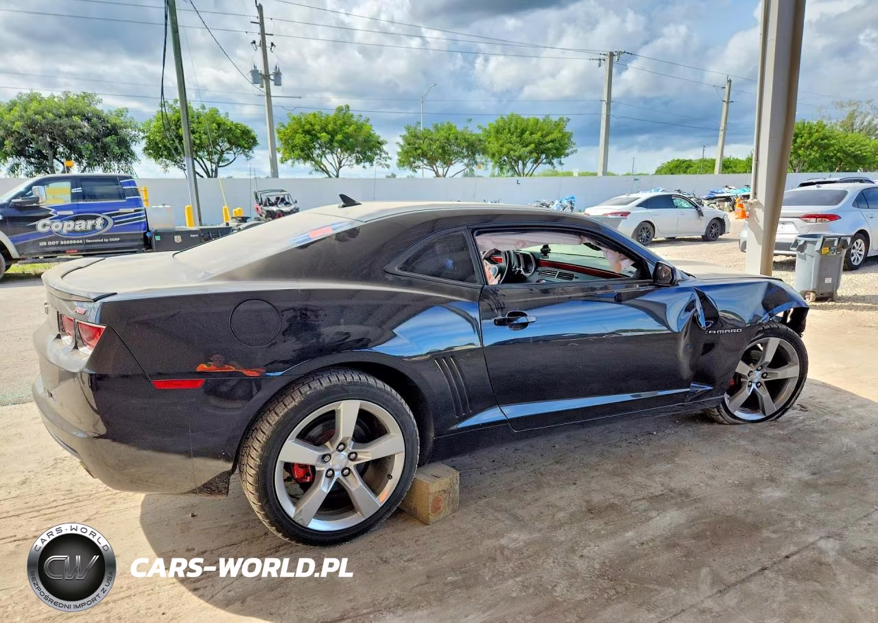 2011 Chevrolet Camaro Lt VIN:2G1FC1ED0B9108512 - 3