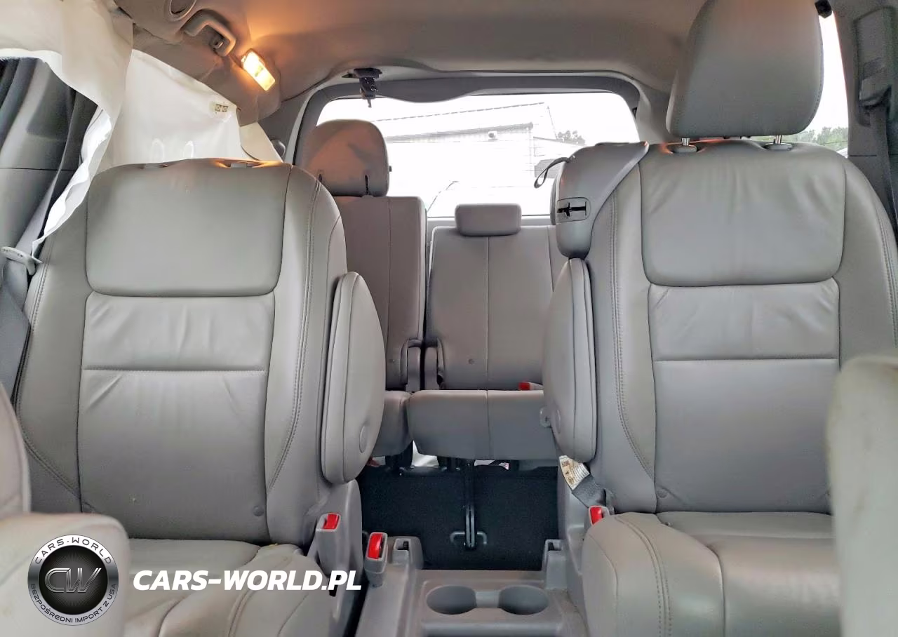 2019 Toyota Sienna Xle 8-Passenger VIN:5TDYZ3DC3KS010701 - 10