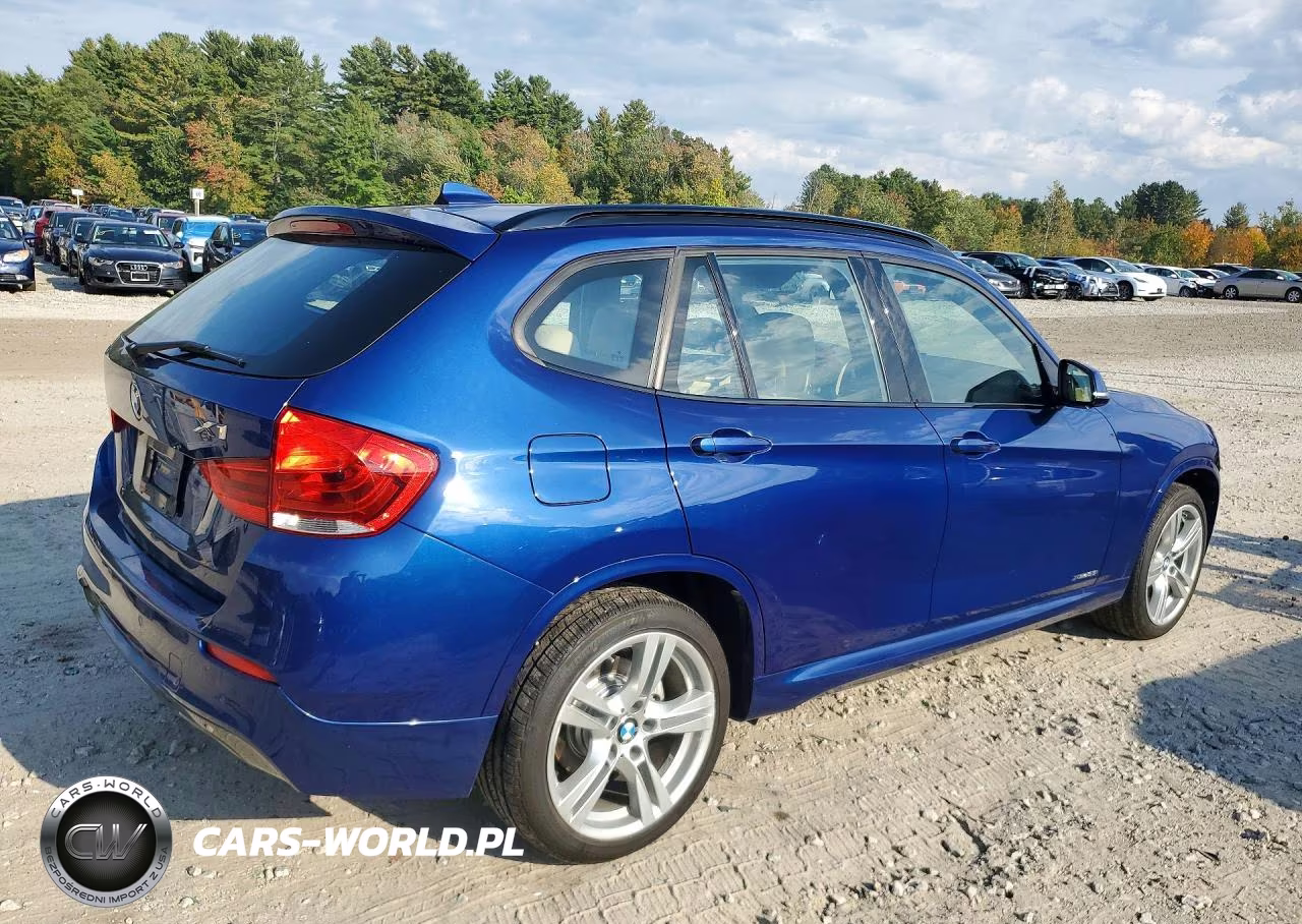 2014 BMW X1 xDrive28I VIN:WBAVL1C53EVY23538 - 3