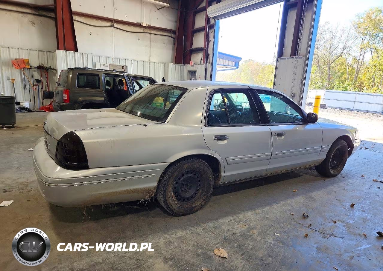 1999 Ford Crown Victoria Police Interceptor VIN:2FAFP71W1XX116004 - 3