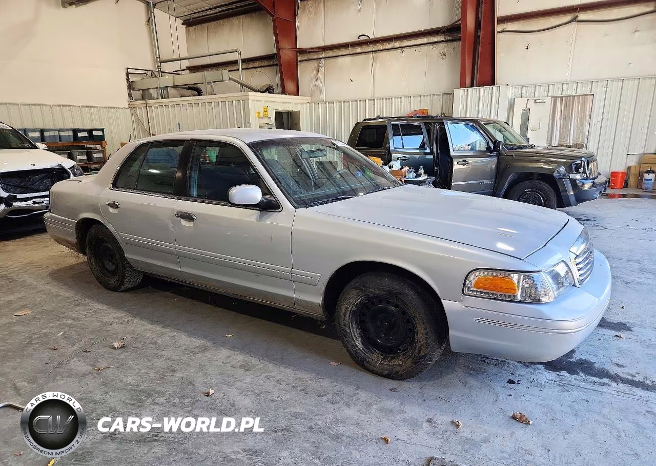 1999 Ford Crown Victoria Police Interceptor VIN:2FAFP71W1XX116004 - 4