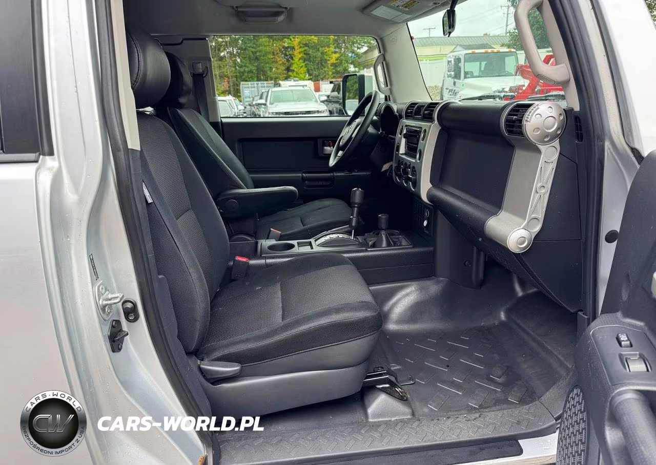 2008 Toyota Fj Cruiser Base VIN:JTEBU11F48K023704 - 10
