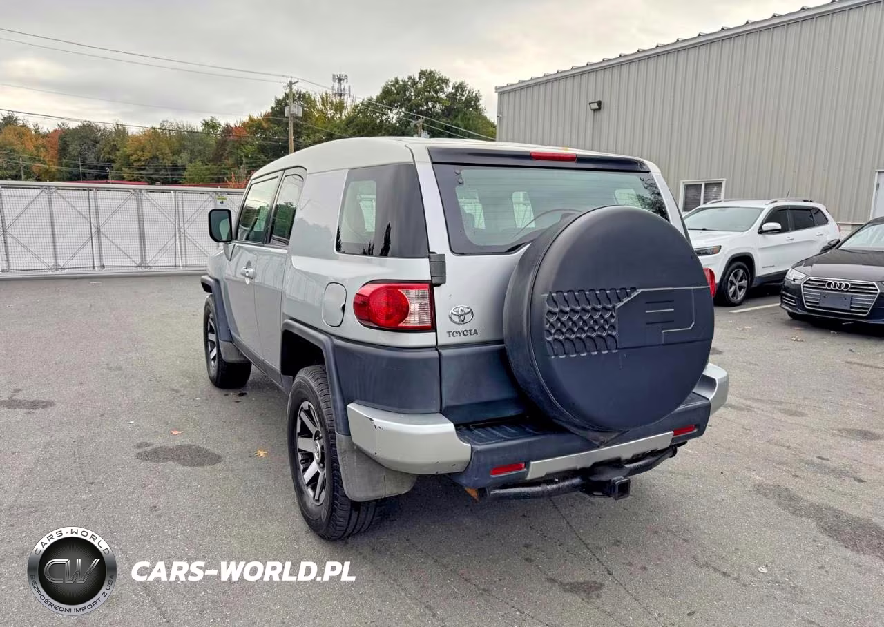 2008 Toyota Fj Cruiser Base VIN:JTEBU11F48K023704 - 2