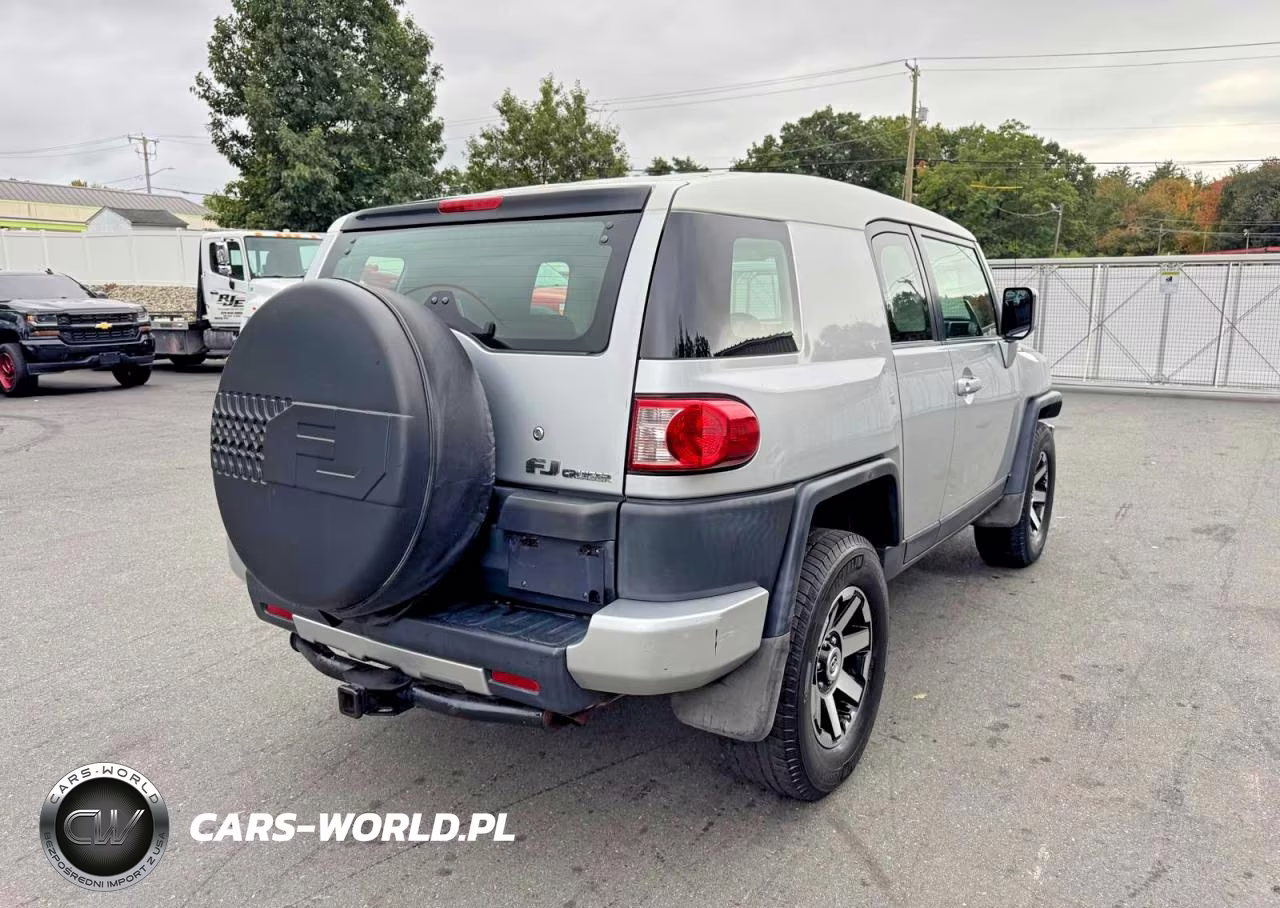 2008 Toyota Fj Cruiser Base VIN:JTEBU11F48K023704 - 3