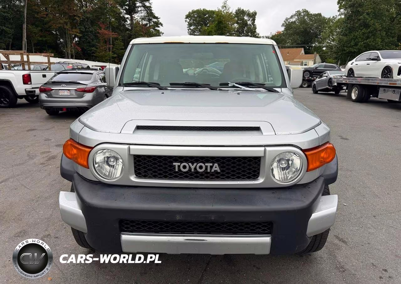 2008 Toyota Fj Cruiser Base VIN:JTEBU11F48K023704 - 5