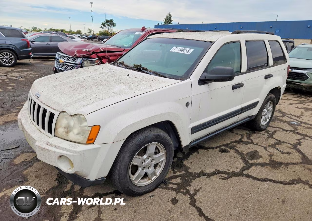 2005 Jeep Grand Cherokee Laredo VIN:1J4HR48N15C578236 - 1