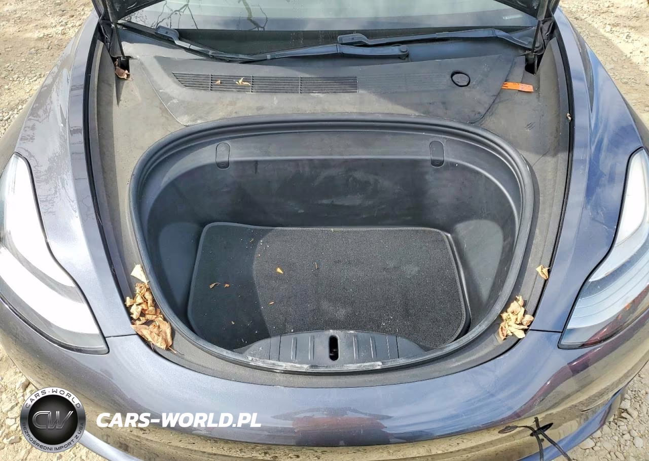 2018 Tesla Model 3 VIN:5YJ3E1EB5JF093194 - 11