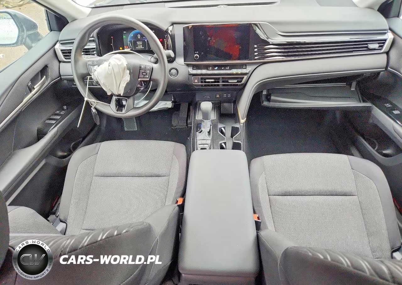 2026 Toyota Camry Le VIN:4T1DAACK6TU280243 - 8